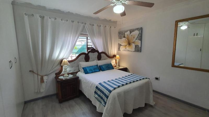 To Let 4 Bedroom Property for Rent in Dana Bay Western Cape